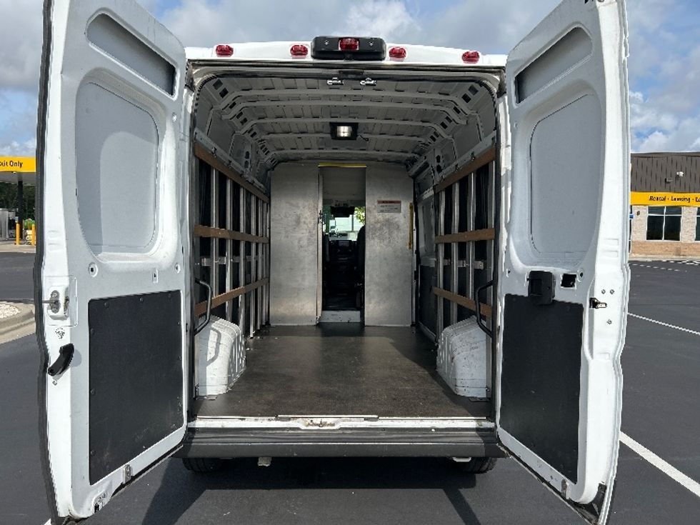 Cargo Van (Panel Van)-Light and Medium Duty Trucks-RAM-2022-PROMASTR-Pensacola-FL-29,283\n\t\tmiles-$ 42,000 - Image 9