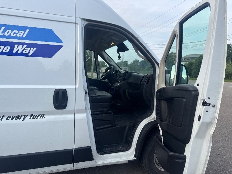 Cargo Van (Panel Van)-Light and Medium Duty Trucks-RAM-2022-PROMASTR-Rochester-NY-137,957\n\t\tmiles-$ 29,750 - Image 16