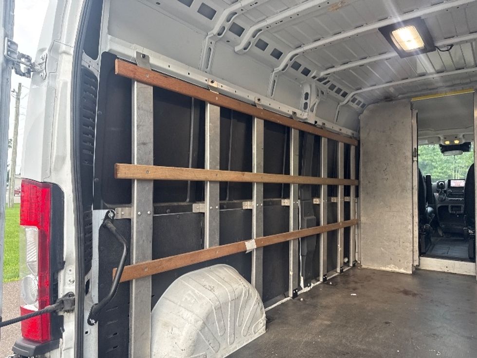 Cargo Van (Panel Van)-Light and Medium Duty Trucks-RAM-2022-PROMASTR-Rochester-NY-137,957\n\t\tmiles-$ 29,750 - Image 8