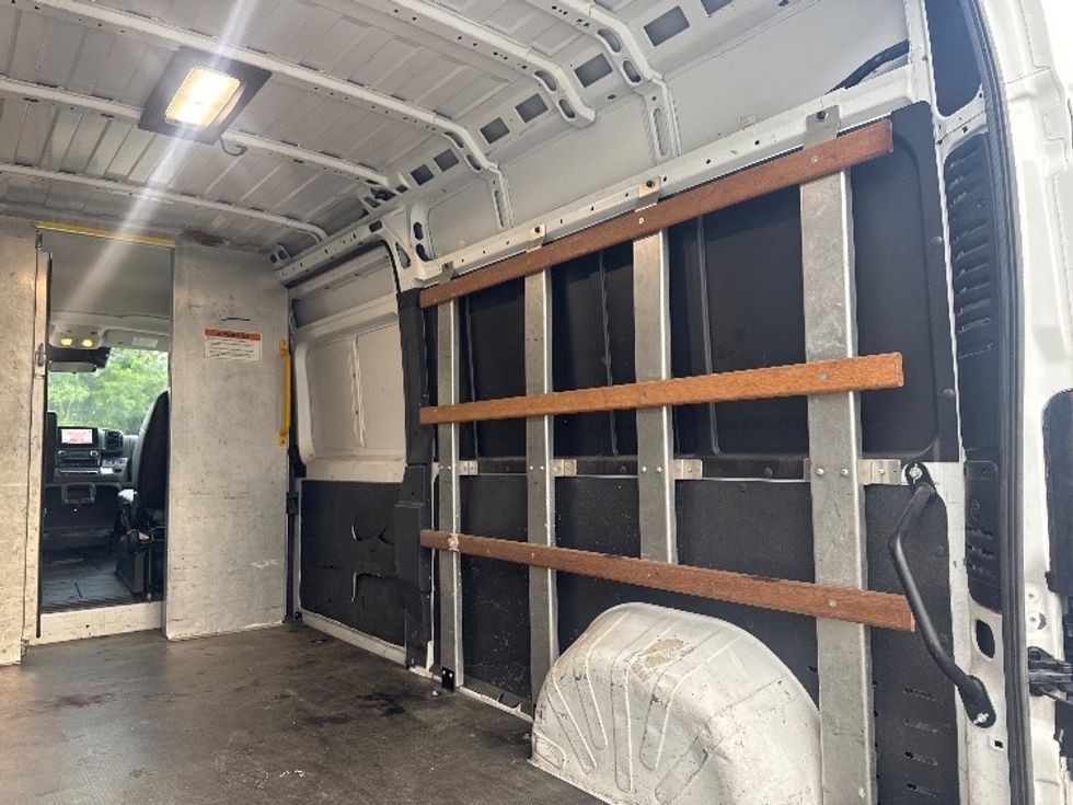 Cargo Van (Panel Van)-Light and Medium Duty Trucks-RAM-2022-PROMASTR-Rochester-NY-137,957\n\t\tmiles-$ 29,750 - Image 9