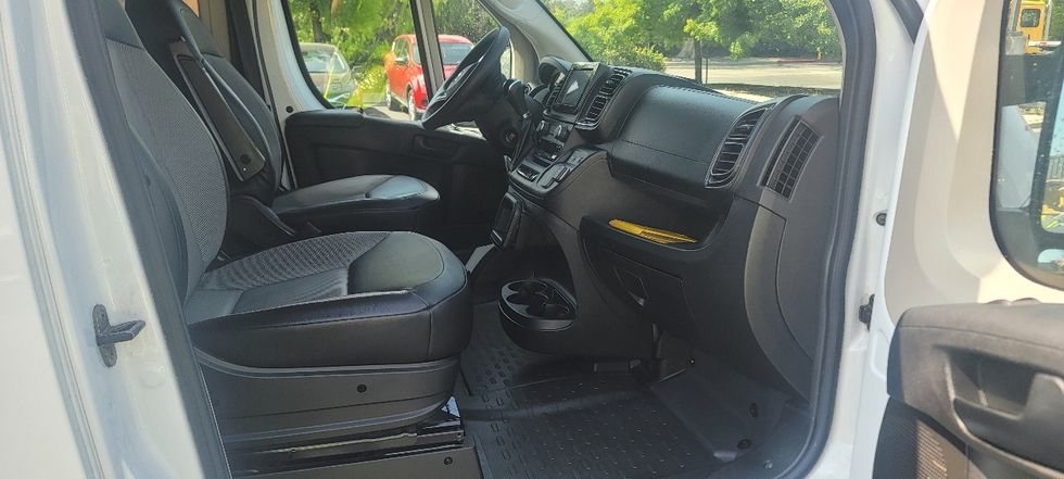 Cargo Van (Panel Van)-Light and Medium Duty Trucks-RAM-2022-PROMASTR-Torrance-CA-84,520\n\t\tmiles-$ 36,750 - Image 20