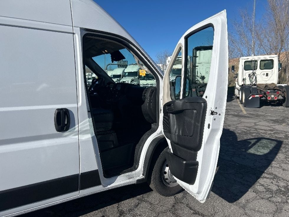 Cargo Van (Panel Van)-Light and Medium Duty Trucks-RAM-2022-PROMASTR-West Valley City-UT-74,714\n\t\tmiles-$ 37,000 - Image 20