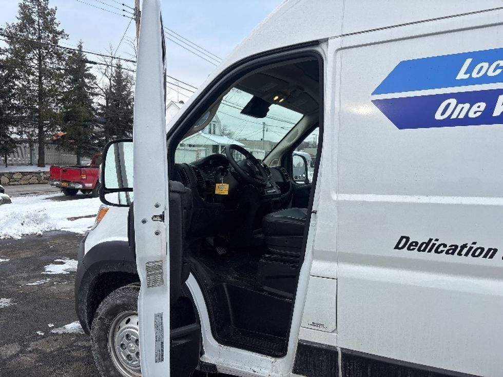 Cargo Van (Panel Van)-Light and Medium Duty Trucks-RAM-2023-PROMASTR-North Bergen-NJ-131,187\n\t\tmiles-$ 33,500 - Image 16