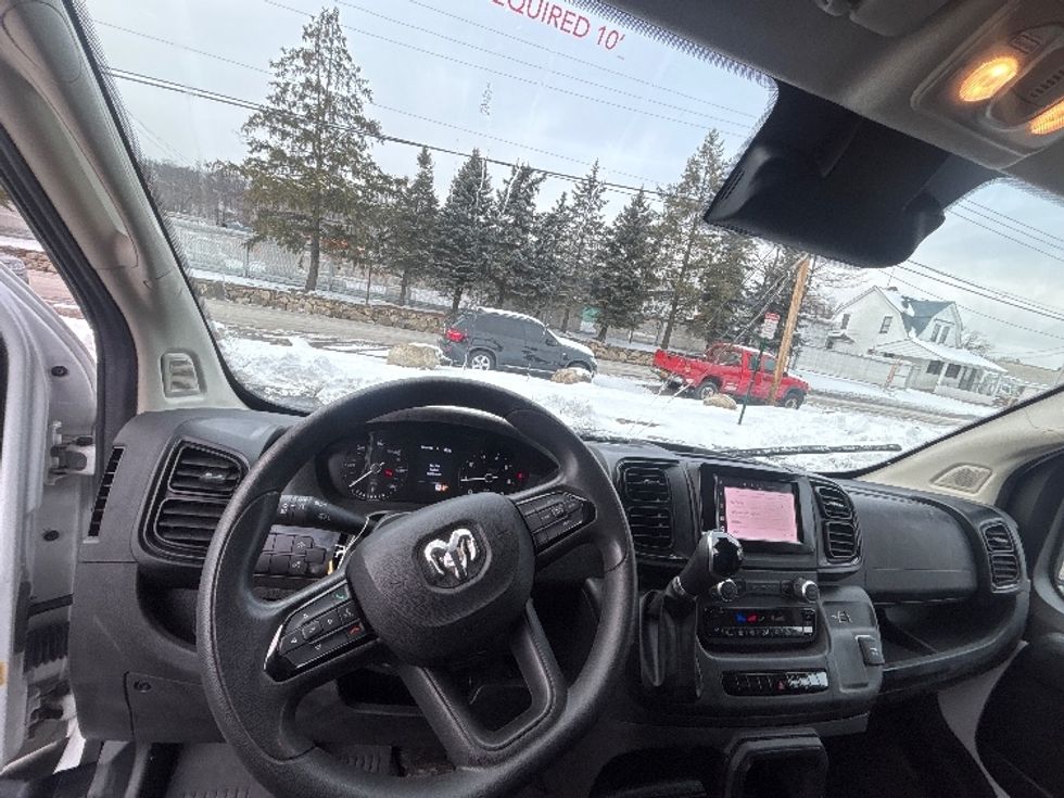 Cargo Van (Panel Van)-Light and Medium Duty Trucks-RAM-2023-PROMASTR-North Bergen-NJ-131,187\n\t\tmiles-$ 33,500 - Image 18