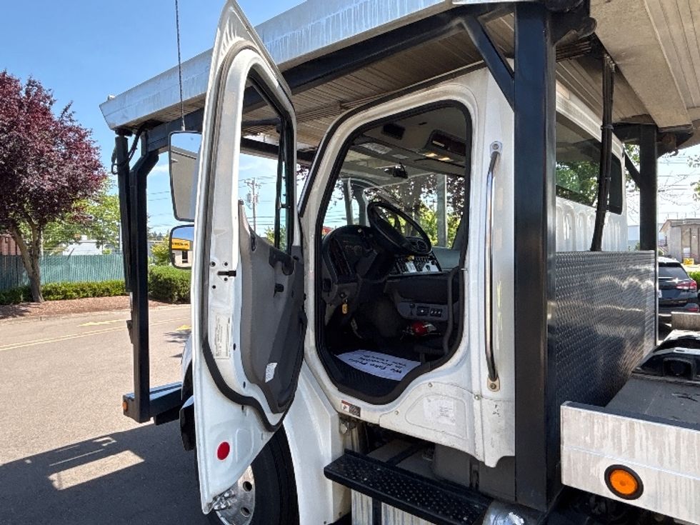 Carhauler-Light and Medium Duty Trucks-Freightliner-2019-M2-Clackamas-OR-355,292\n\t\tmiles-$ 79,000 - Image 15