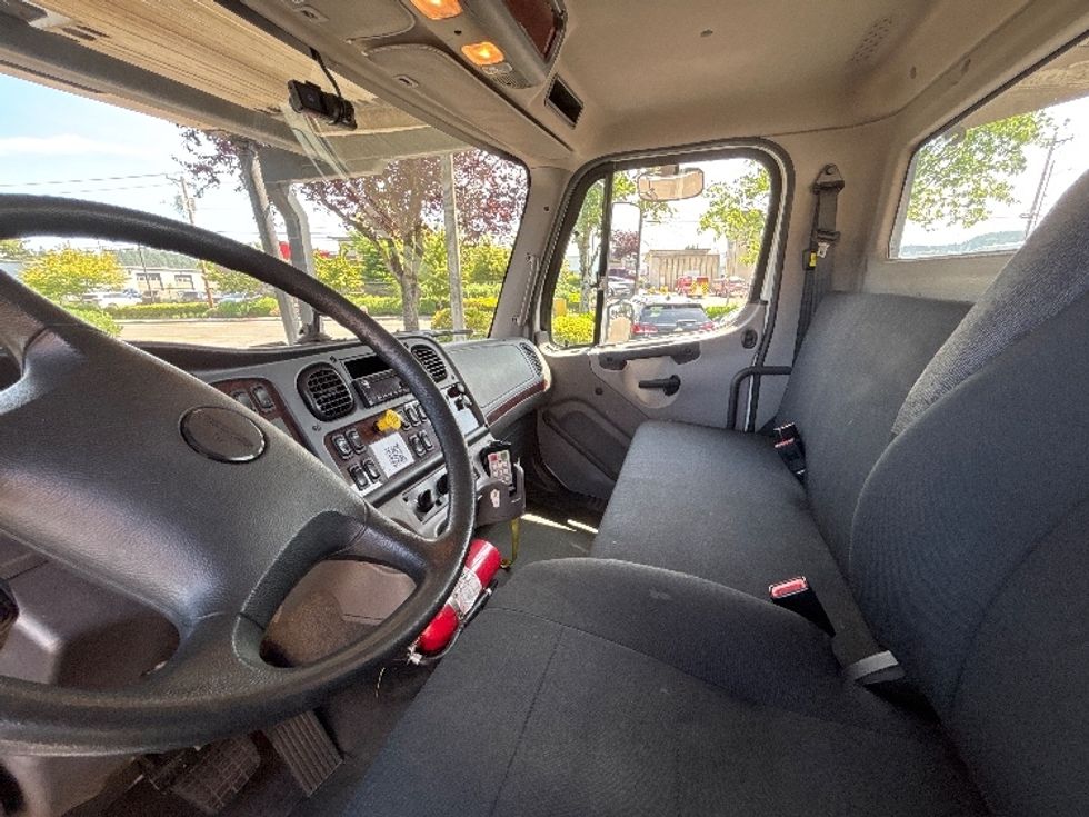 Carhauler-Light and Medium Duty Trucks-Freightliner-2019-M2-Clackamas-OR-355,292\n\t\tmiles-$ 79,000 - Image 18