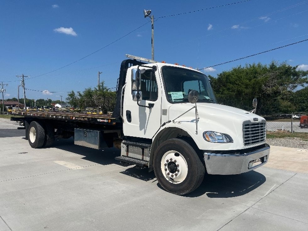 Carhauler-Light and Medium Duty Trucks-Freightliner-2020-M2-Conover-NC-185,782\n\t\tmiles-$ 66,750 - Image 1