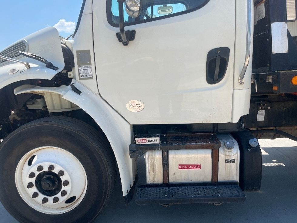 Carhauler-Light and Medium Duty Trucks-Freightliner-2020-M2-Conover-NC-185,782\n\t\tmiles-$ 66,750 - Image 26