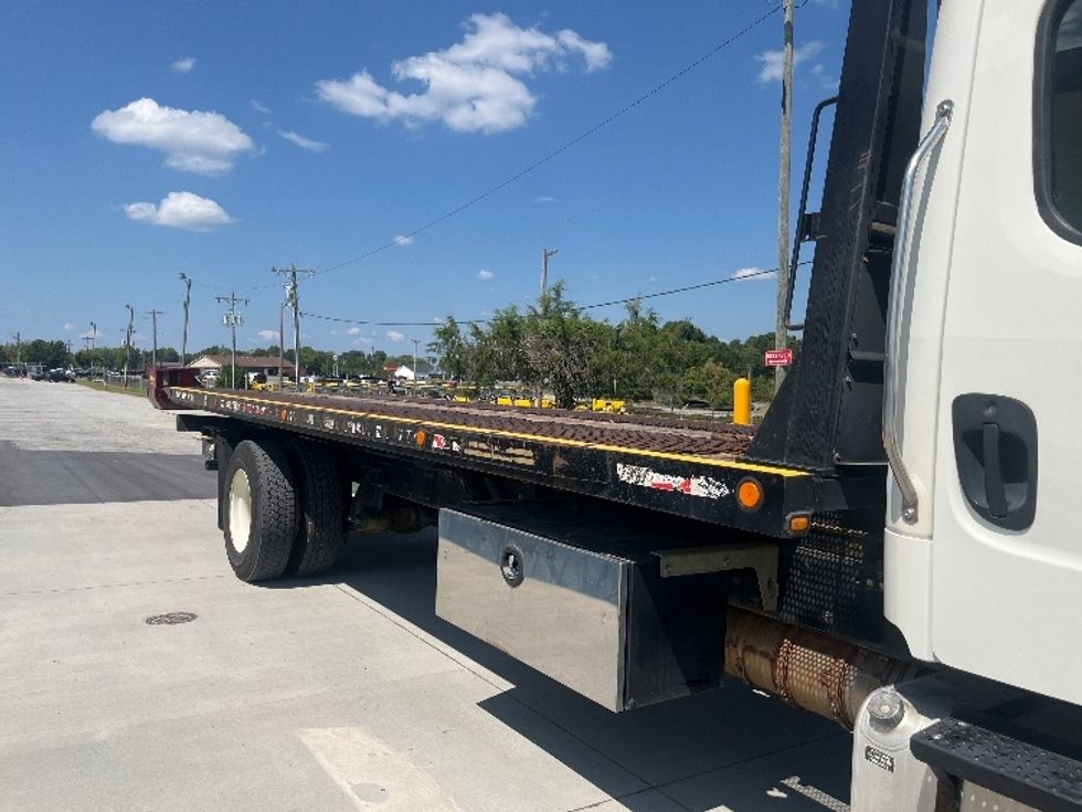 Carhauler-Light and Medium Duty Trucks-Freightliner-2020-M2-Conover-NC-185,782\n\t\tmiles-$ 66,750 - Image 28