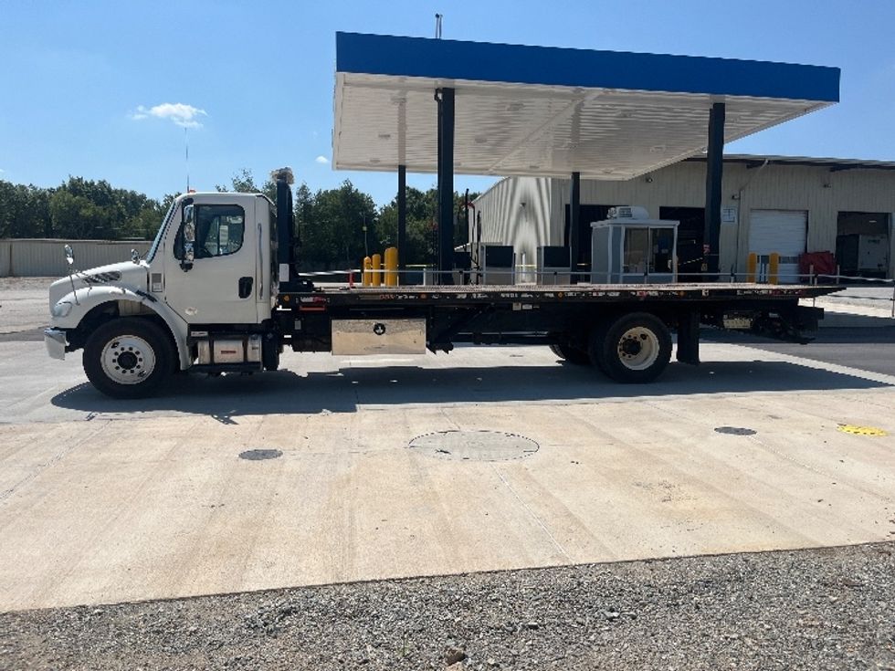 Carhauler-Light and Medium Duty Trucks-Freightliner-2020-M2-Conover-NC-185,782\n\t\tmiles-$ 66,750 - Image 4
