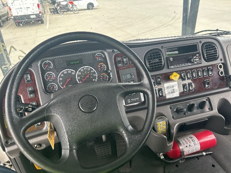 CARHAULR-Light and Medium Duty Trucks-Freightliner-2019-M2-Fontana-CA-240,782\n\t\tmiles-$ 61,250 - Image 18