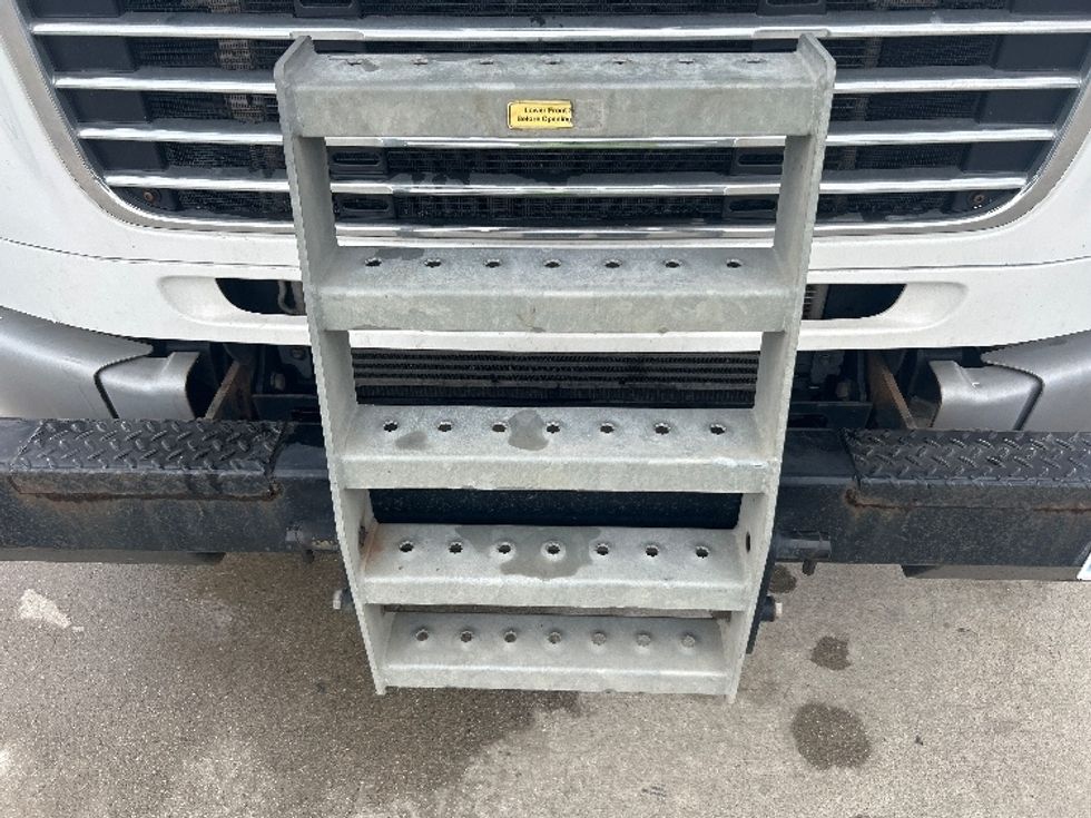 CARHAULR-Light and Medium Duty Trucks-Freightliner-2019-M2-Fontana-CA-240,782\n\t\tmiles-$ 61,250 - Image 26