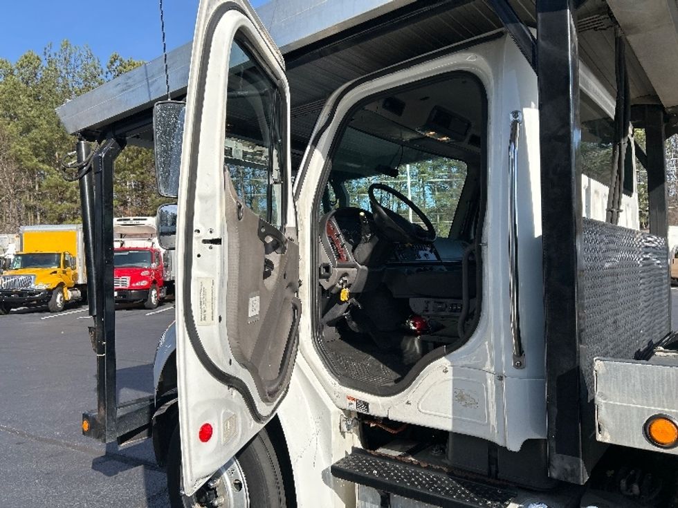 CARHAULR-Light and Medium Duty Trucks-Freightliner-2019-M2-Kennesaw-GA-318,793\n\t\tmiles-$ 50,250 - Image 12