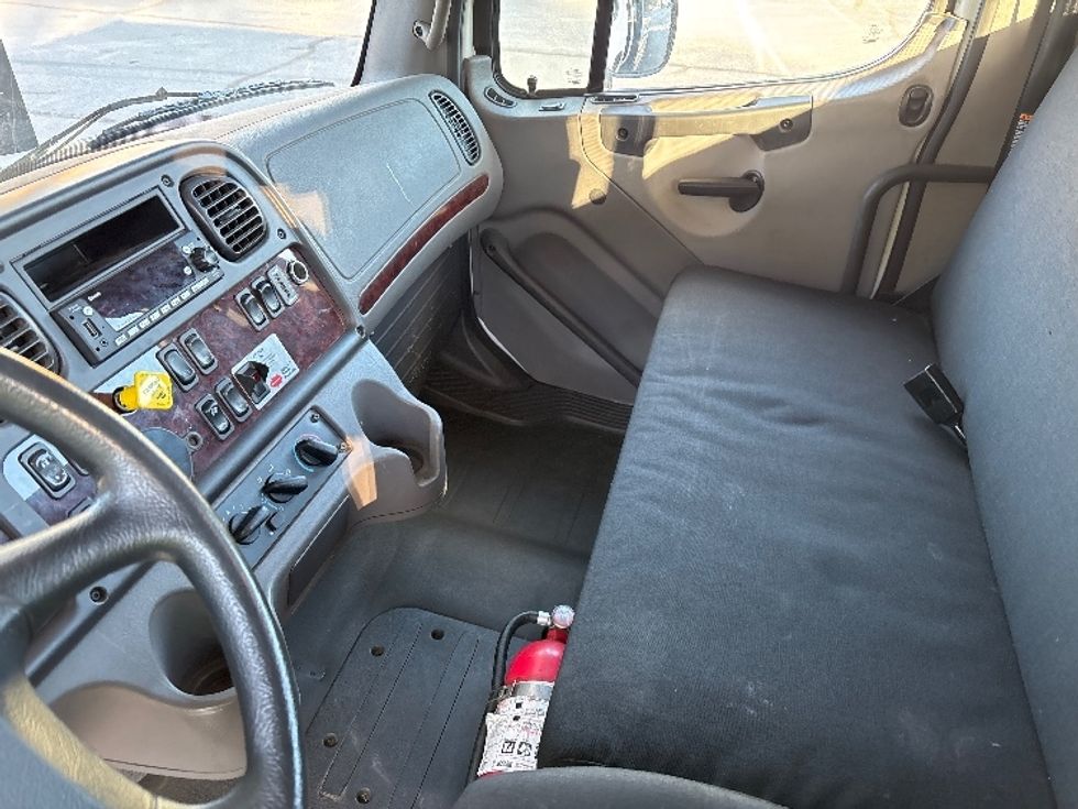 CARHAULR-Light and Medium Duty Trucks-Freightliner-2019-M2-Kennesaw-GA-396,719\n\t\tmiles-$ 49,750 - Image 19