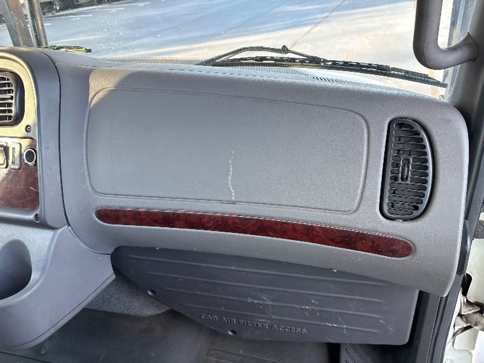 CARHAULR-Light and Medium Duty Trucks-Freightliner-2019-M2-Kennesaw-GA-396,719\n\t\tmiles-$ 49,750 - Image 21