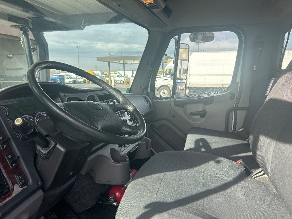 CARHAULR-Light and Medium Duty Trucks-Freightliner-2019-M2-Las Vegas-NV-243,472\n\t\tmiles-$ 61,000 - Image 13