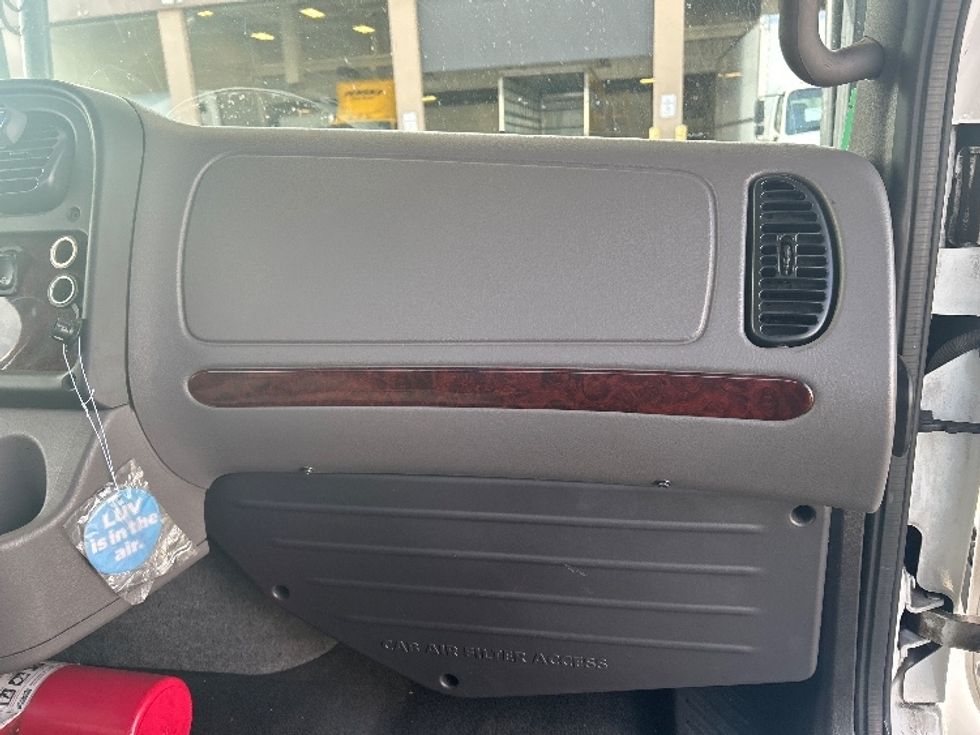 CARHAULR-Light and Medium Duty Trucks-Freightliner-2019-M2-Las Vegas-NV-243,472\n\t\tmiles-$ 61,000 - Image 17