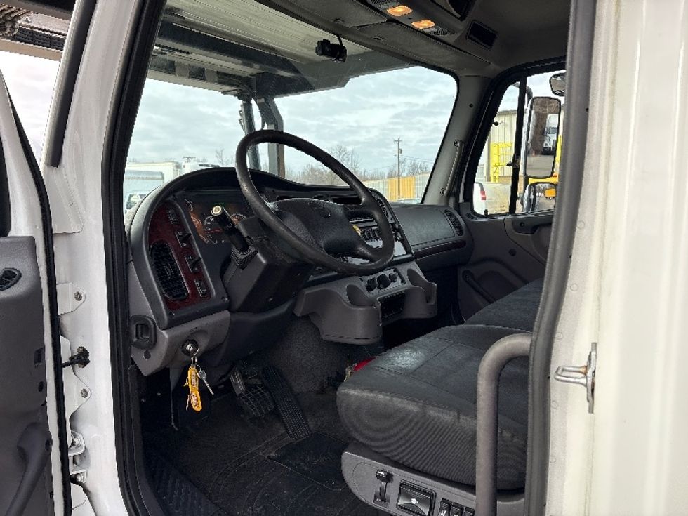 CARHAULR-Light and Medium Duty Trucks-Freightliner-2019-M2-Mebane-NC-455,111\n\t\tmiles-$ 48,000 - Image 12