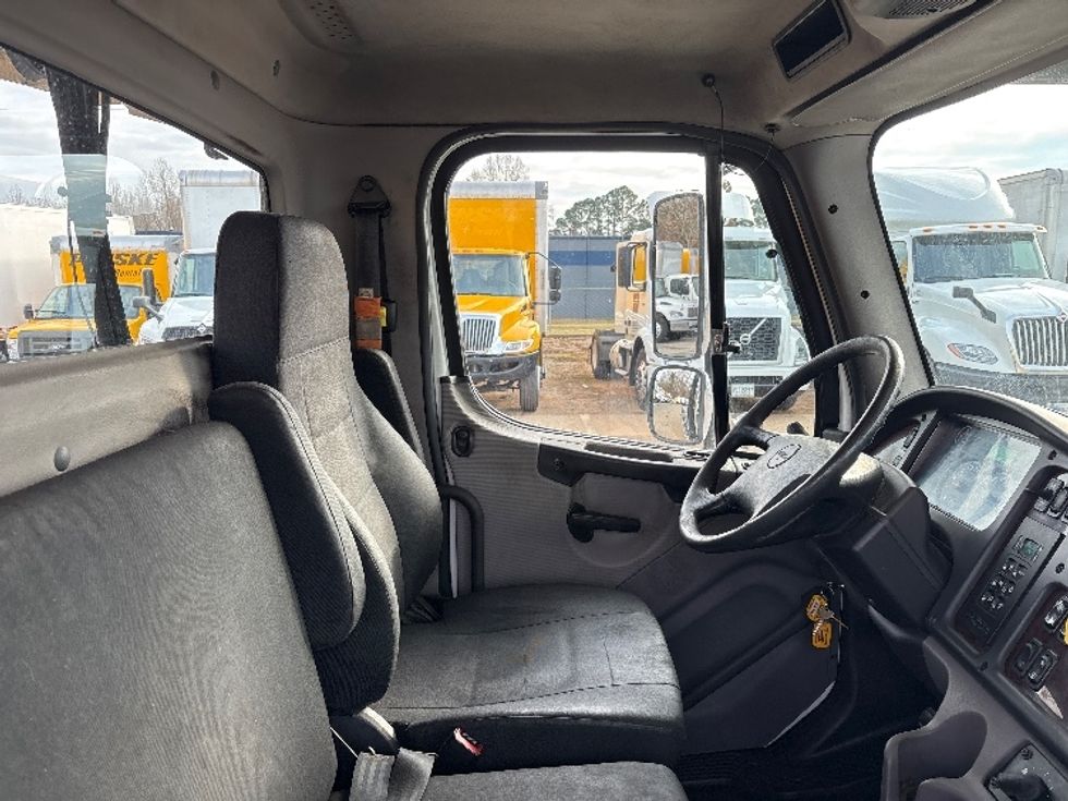 CARHAULR-Light and Medium Duty Trucks-Freightliner-2019-M2-Mebane-NC-455,111\n\t\tmiles-$ 48,000 - Image 18