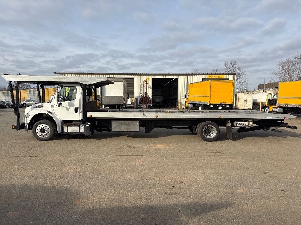 CARHAULR-Light and Medium Duty Trucks-Freightliner-2019-M2-Mebane-NC-455,111\n\t\tmiles-$ 48,000 - Image 4