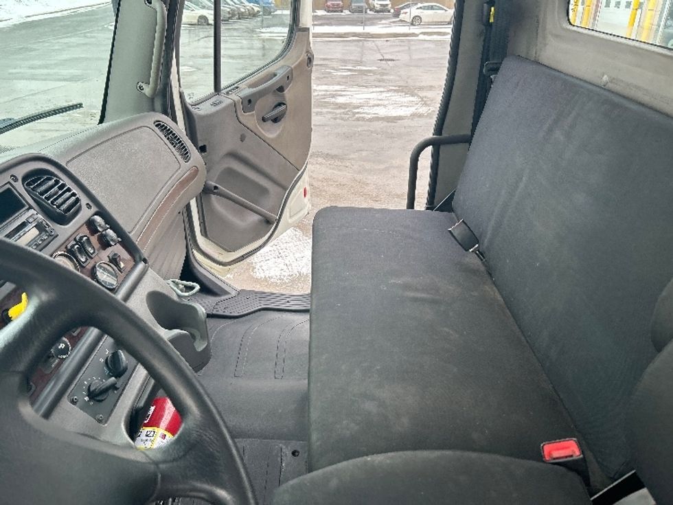 CARHAULR-Light and Medium Duty Trucks-Freightliner-2019-M2-Montreal-PQ-264,330\n\t\tkm-$ 98,250 - Image 15