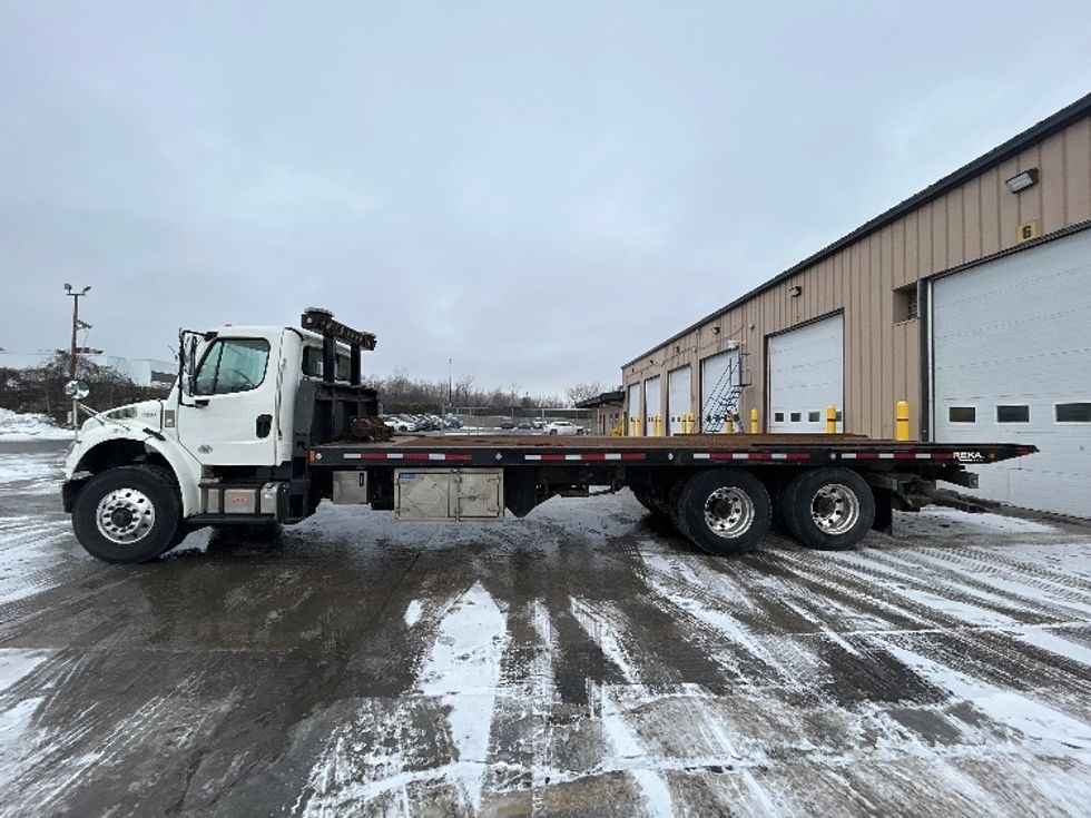 CARHAULR-Light and Medium Duty Trucks-Freightliner-2019-M2-Montreal-PQ-264,330\n\t\tkm-$ 98,250 - Image 4