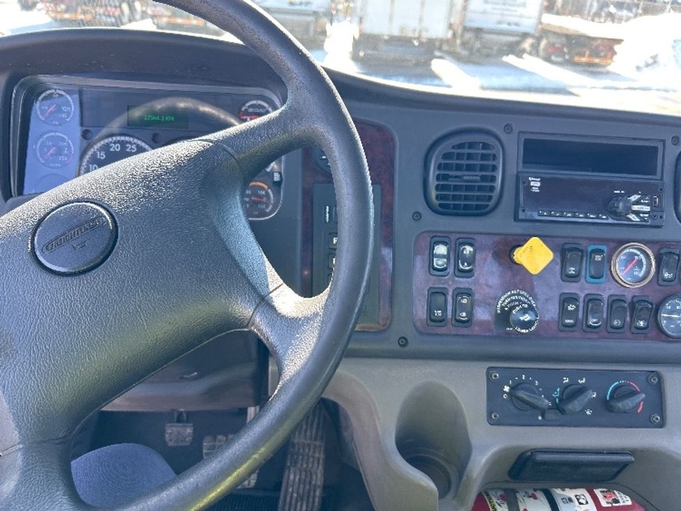 CARHAULR-Light and Medium Duty Trucks-Freightliner-2019-M2-Montreal-PQ-269,629\n\t\tkm-$ 102,000 - Image 15