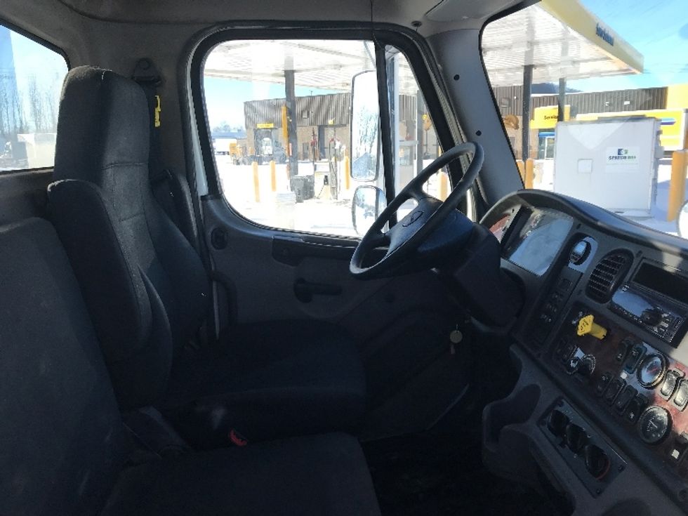 CARHAULR-Light and Medium Duty Trucks-Freightliner-2019-M2-Ste-Foy-PQ-316,289\n\t\tkm-$ 92,500 - Image 20