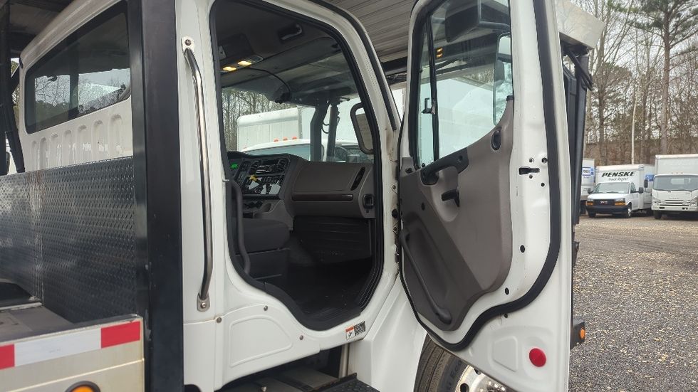 CARHAULR-Light and Medium Duty Trucks-Freightliner-2019-M2-Suwanee-GA-400,906\n\t\tmiles-$ 47,500 - Image 16