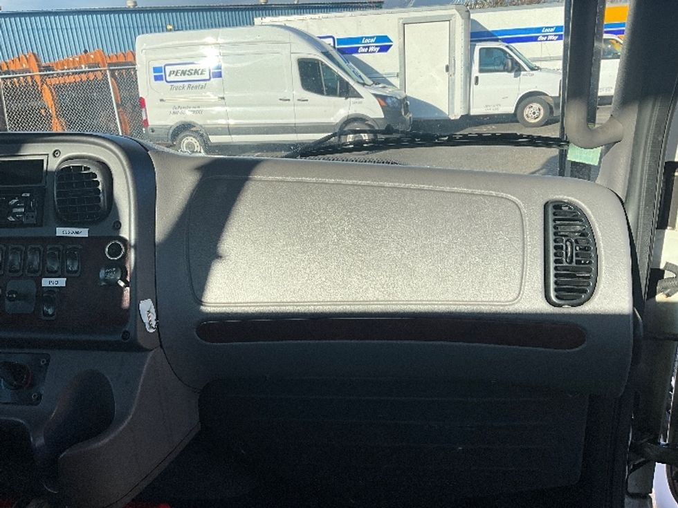 CARHAULR-Light and Medium Duty Trucks-Freightliner-2019-M2-Tacoma-WA-278,143\n\t\tmiles-$ 55,750 - Image 16