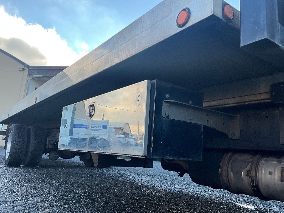 CARHAULR-Light and Medium Duty Trucks-Freightliner-2019-M2-Tacoma-WA-278,143\n\t\tmiles-$ 55,750 - Image 9