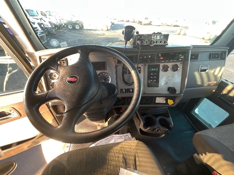 CARHAULR-Light and Medium Duty Trucks-Kenworth-2019-T370-East Chicago-IN-182,472\n\t\tmiles-$ 68,250 - Image 15