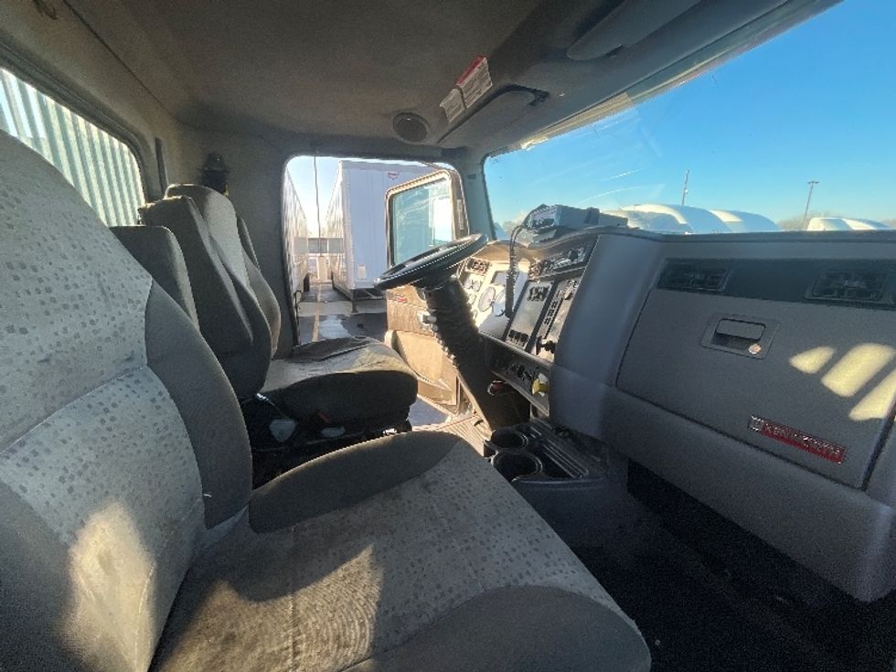 CARHAULR-Light and Medium Duty Trucks-Kenworth-2019-T370-East Chicago-IN-182,472\n\t\tmiles-$ 68,250 - Image 19