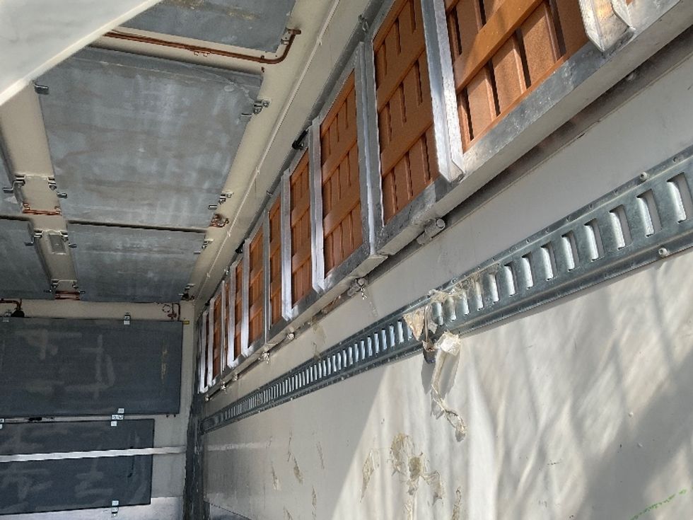 Cold Plate-Light and Medium Duty Trucks-Freightliner-2019-M2-Kansas City-MO-169,251\n\t\tmiles-$ 32,500 - Image 12