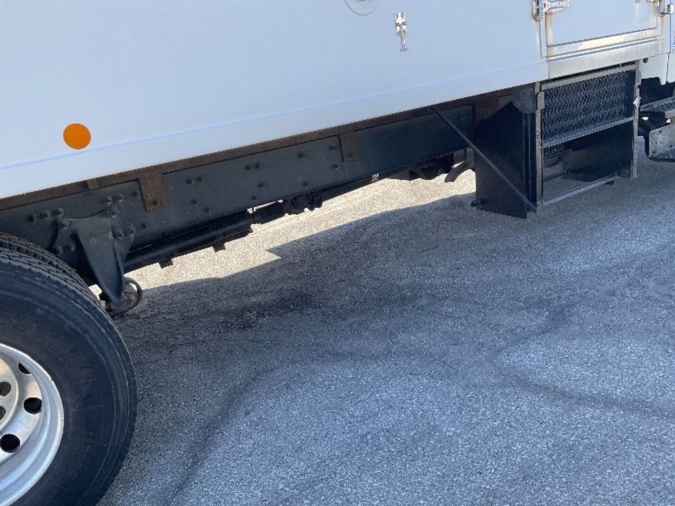 Cold Plate-Light and Medium Duty Trucks-Freightliner-2019-M2-Kansas City-MO-169,251\n\t\tmiles-$ 32,500 - Image 14