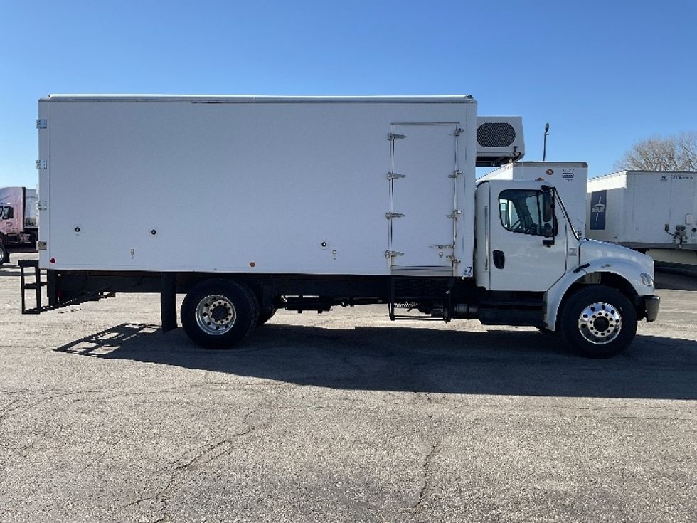 Cold Plate-Light and Medium Duty Trucks-Freightliner-2019-M2-Kansas City-MO-169,251\n\t\tmiles-$ 32,500 - Image 15
