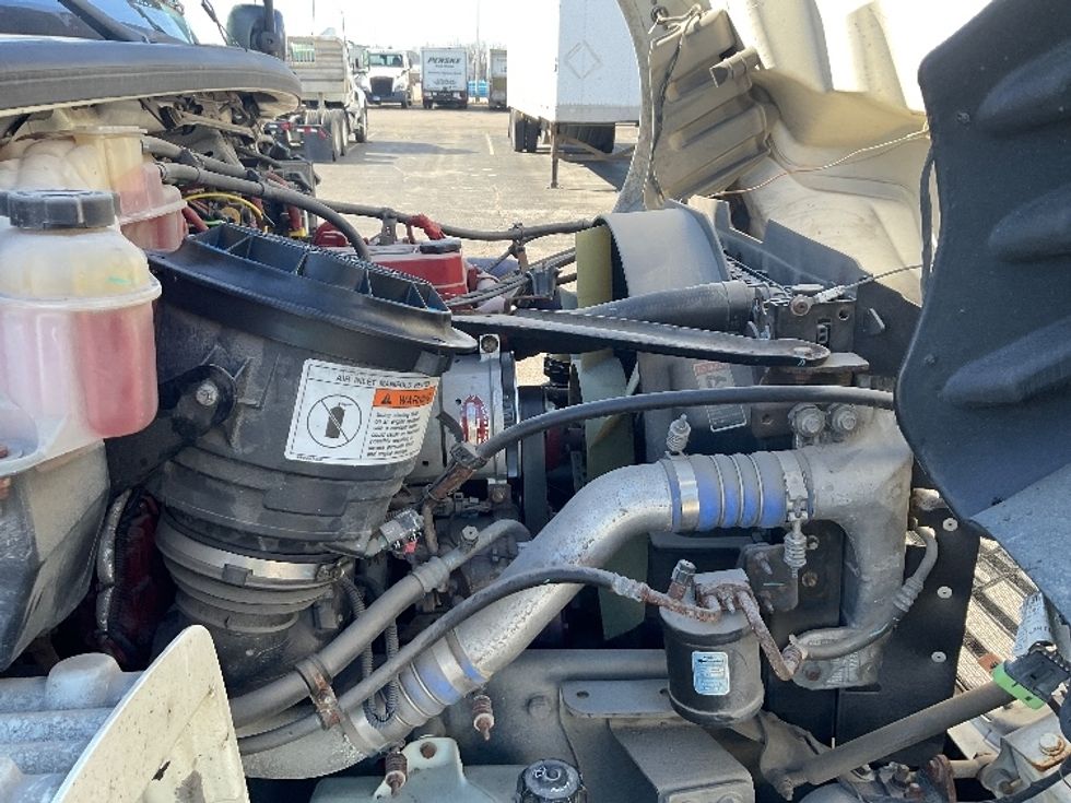 Cold Plate-Light and Medium Duty Trucks-Freightliner-2019-M2-Kansas City-MO-169,251\n\t\tmiles-$ 32,500 - Image 23