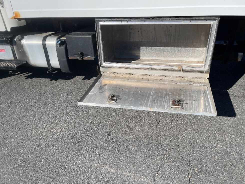 Cold Plate-Light and Medium Duty Trucks-Freightliner-2019-M2-Kansas City-MO-169,251\n\t\tmiles-$ 32,500 - Image 25