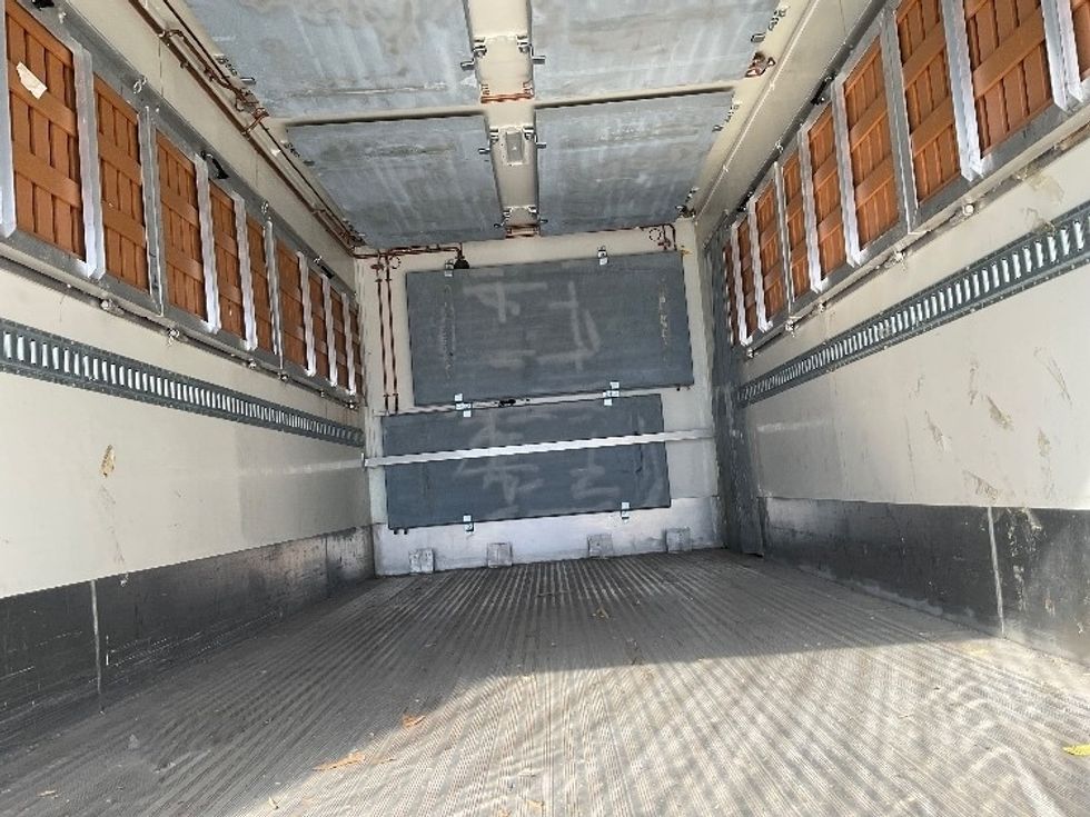 Cold Plate-Light and Medium Duty Trucks-Freightliner-2019-M2-Kansas City-MO-169,251\n\t\tmiles-$ 32,500 - Image 9