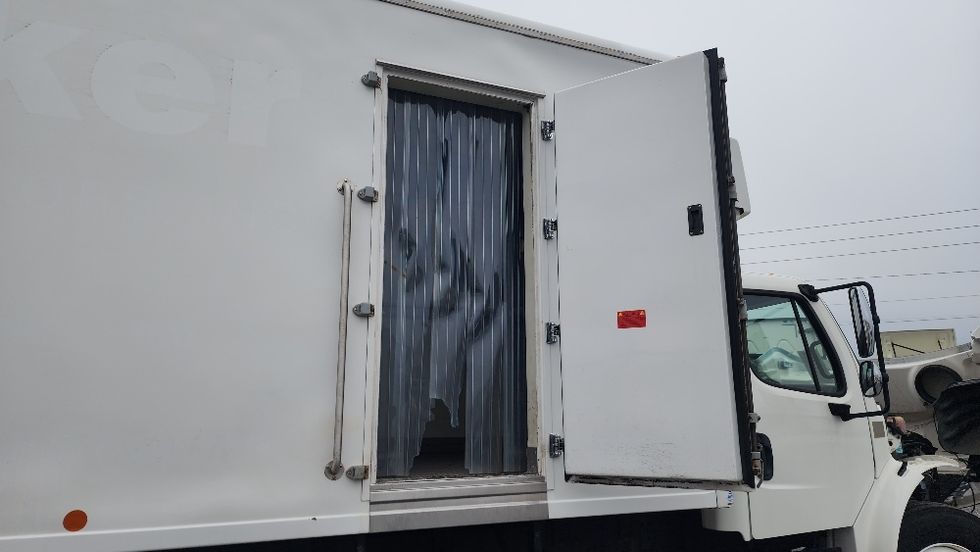 Cold Plate-Light and Medium Duty Trucks-Freightliner-2019-M2-Ocala-FL-172,803\n\t\tmiles-$ 34,250 - Image 23