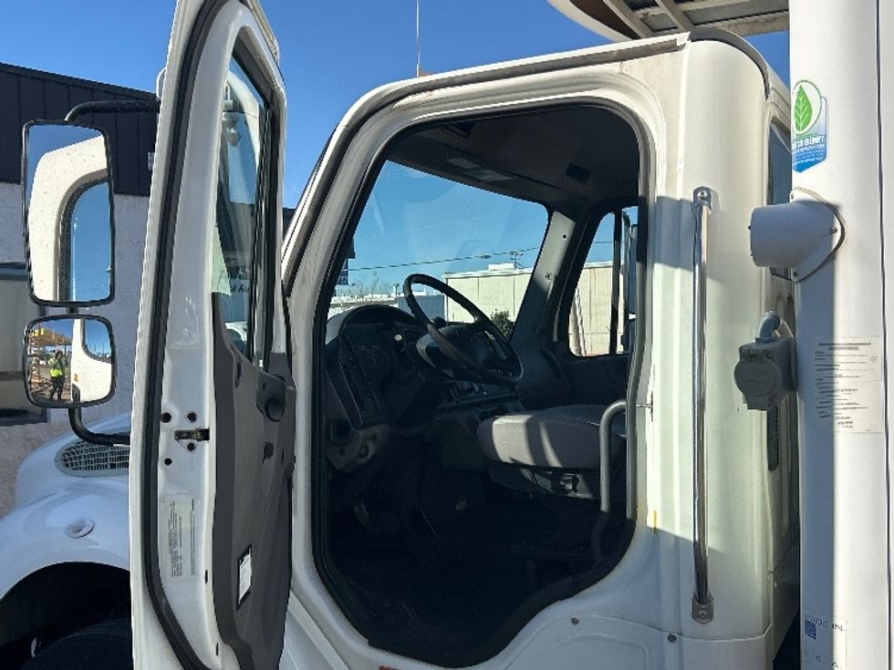 Cold Plate-Light and Medium Duty Trucks-Freightliner-2019-M2-Oklahoma City-OK-172,510\n\t\tmiles-$ 40,250 - Image 17