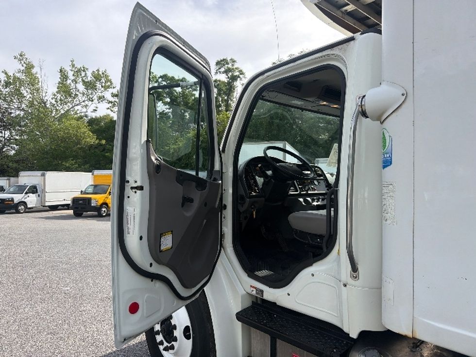 Cold Plate-Light and Medium Duty Trucks-Freightliner-2020-M2-Pensacola-FL-171,013\n\t\tmiles-$ 38,250 - Image 16