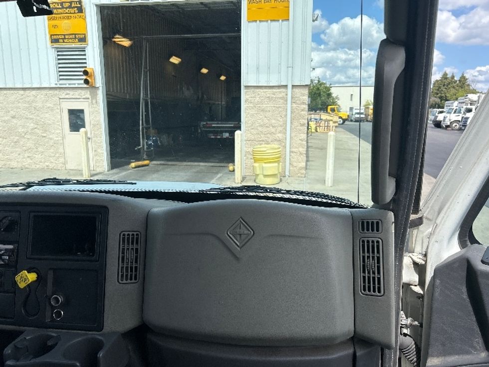 Cold Plate-Light and Medium Duty Trucks-International-2017-4300-Ceres-CA-122,280\n\t\tmiles-$ 33,000 - Image 21