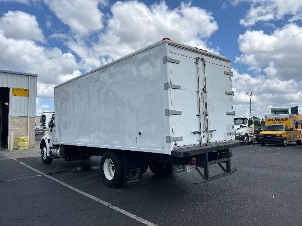 Cold Plate-Light and Medium Duty Trucks-International-2017-4300-Ceres-CA-122,280\n\t\tmiles-$ 33,000 - Image 6