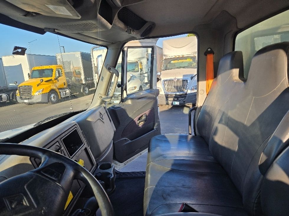 Cold Plate-Light and Medium Duty Trucks-International-2017-4300-Stockton-CA-197,500\n\t\tmiles-$ 31,250 - Image 18