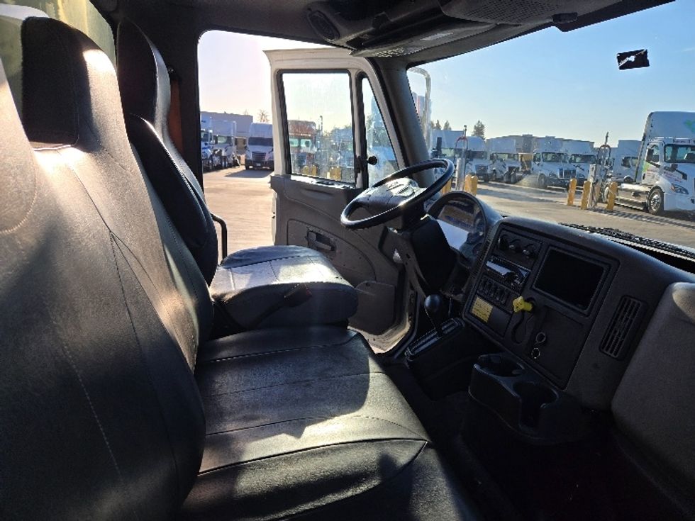 Cold Plate-Light and Medium Duty Trucks-International-2017-4300-Stockton-CA-197,500\n\t\tmiles-$ 31,250 - Image 21