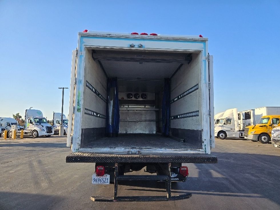 Cold Plate-Light and Medium Duty Trucks-International-2017-4300-Stockton-CA-197,500\n\t\tmiles-$ 31,250 - Image 8