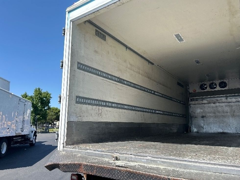 Cold Plate-Light and Medium Duty Trucks-International-2017-4400-Ceres-CA-127,002\n\t\tmiles-$ 54,000 - Image 11