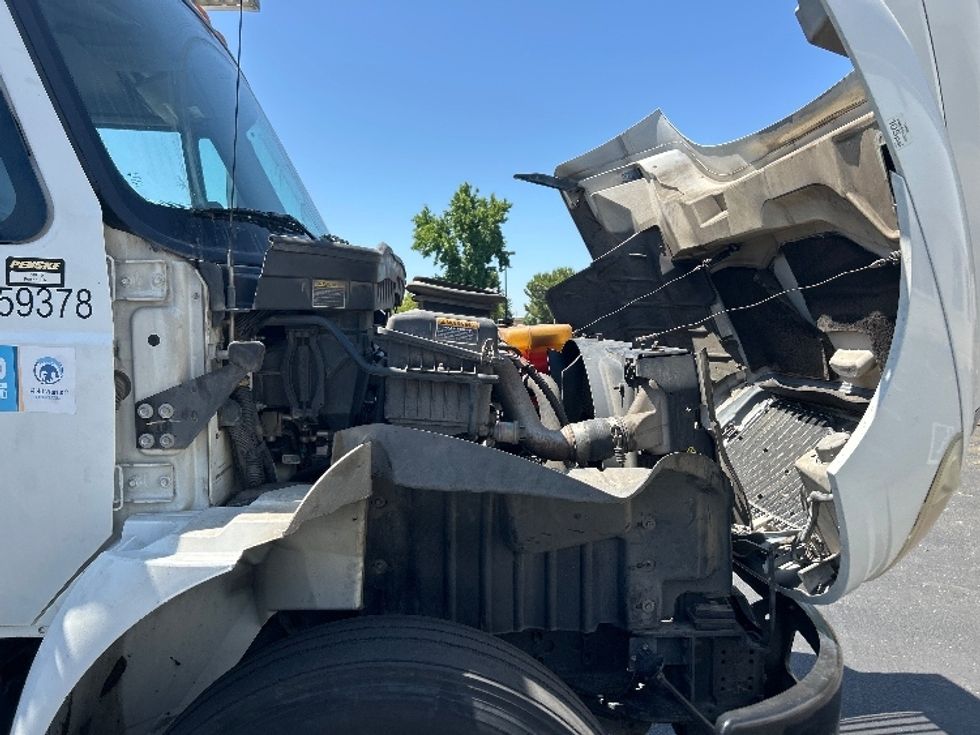 Cold Plate-Light and Medium Duty Trucks-International-2017-4400-Fresno-CA-172,290\n\t\tmiles-$ 54,000 - Image 21