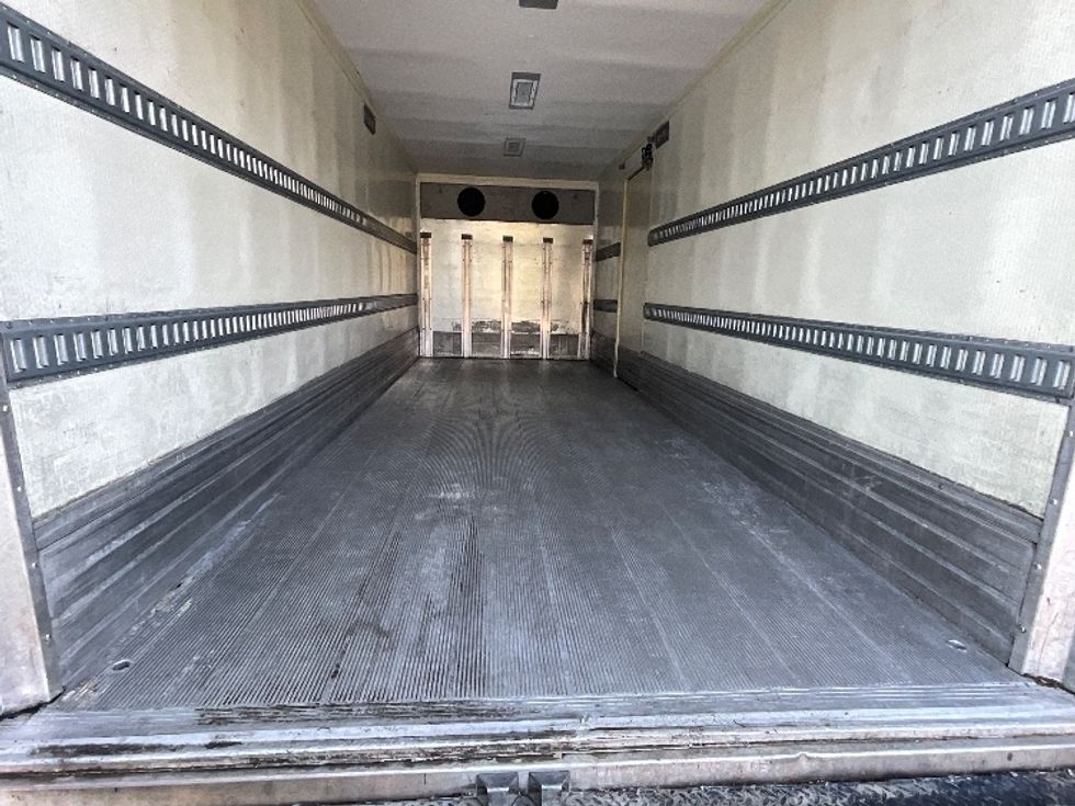 Cold Plate-Light and Medium Duty Trucks-Kenworth-2011-T370-West Sacramento-CA-185,082\n\t\tmiles-$ 29,500 - Image 10